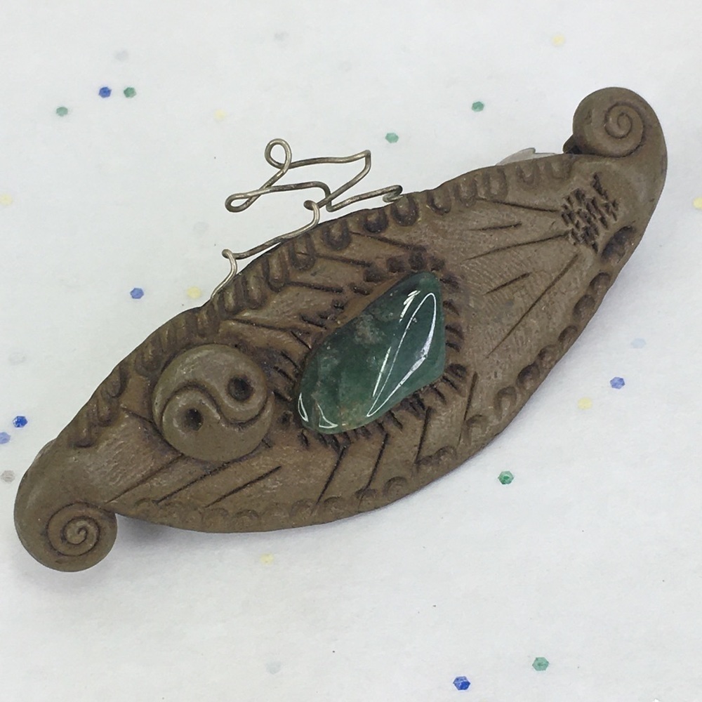 Vintage 1970’s Barrette clay wire ying yang natural stone artisan